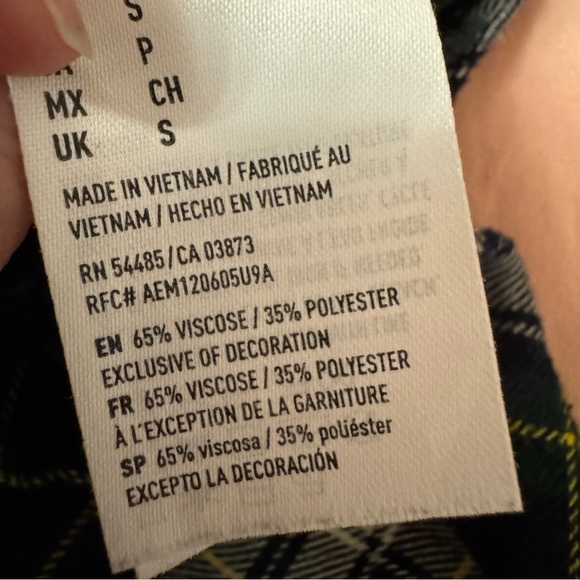 2/20 American Eagle Boyfriend Fit Plaid Shirt - Women’s Small - Picture 6 of 7